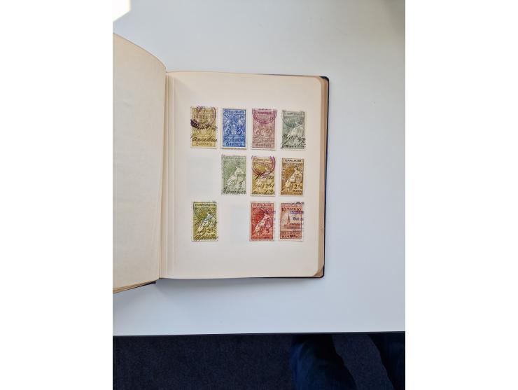 FISKALMARKEN: 1880/1920 (ca.), Einige tausend Fiskalmarken, Eisenbahnmarken, etc., teils in Bogenteilen und auch Bogen