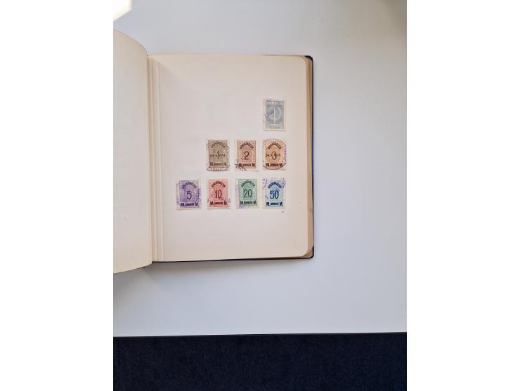 FISKALMARKEN: 1880/1920 (ca.), Einige tausend Fiskalmarken, Eisenbahnmarken, etc., teils in Bogenteilen und auch Bogen