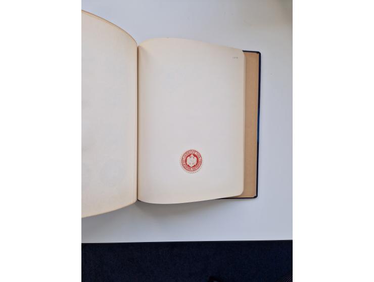 FISKALMARKEN: 1880/1920 (ca.), Einige tausend Fiskalmarken, Eisenbahnmarken, etc., teils in Bogenteilen und auch Bogen