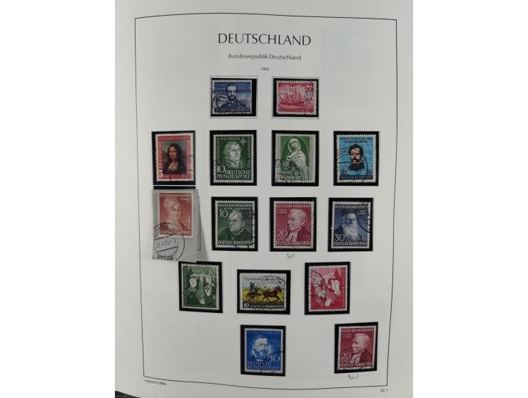 1949/2010, umfangreiche, in den Hauptnummern je postfrische/ wenig ungebrauchte und gestempelt komplette Sammlung inkl. selbs