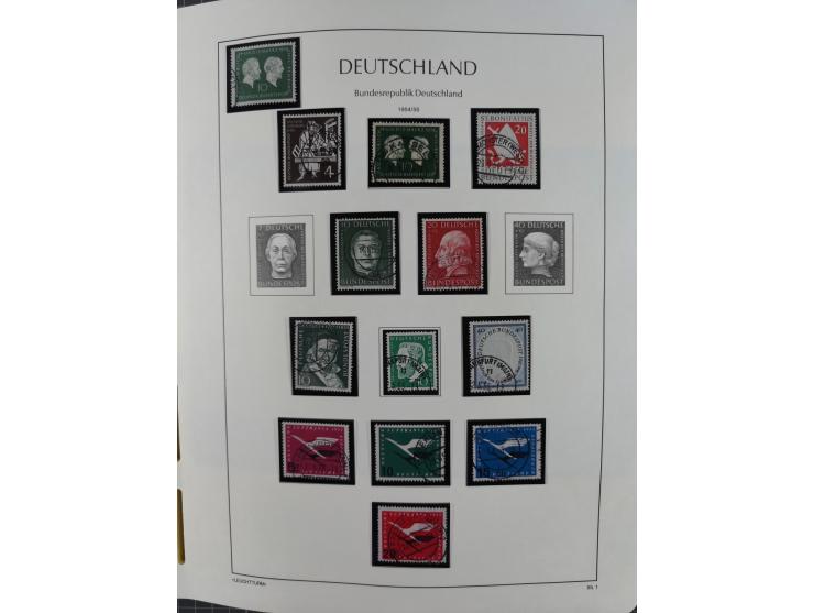 1949/2010, umfangreiche, in den Hauptnummern je postfrische/ wenig ungebrauchte und gestempelt komplette Sammlung inkl. selbs