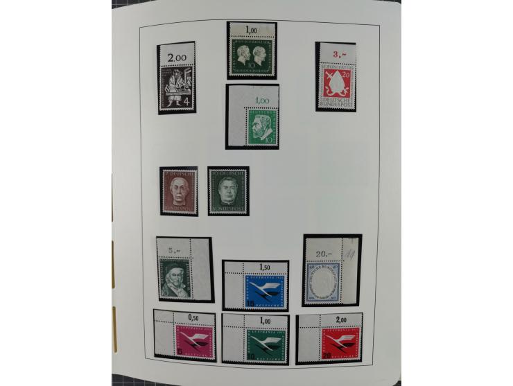 1949/2010, umfangreiche, in den Hauptnummern je postfrische/ wenig ungebrauchte und gestempelt komplette Sammlung inkl. selbs