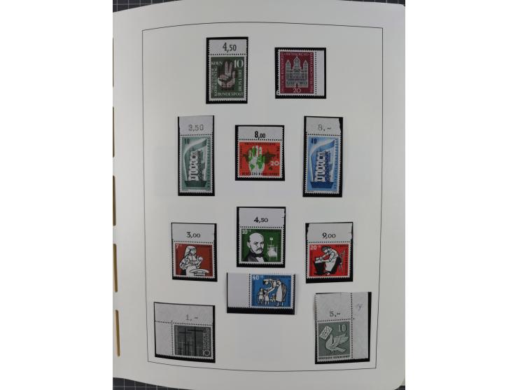 1949/2010, umfangreiche, in den Hauptnummern je postfrische/ wenig ungebrauchte und gestempelt komplette Sammlung inkl. selbs