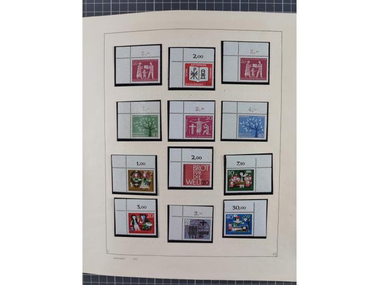 1949/2010, umfangreiche, in den Hauptnummern je postfrische/ wenig ungebrauchte und gestempelt komplette Sammlung inkl. selbs