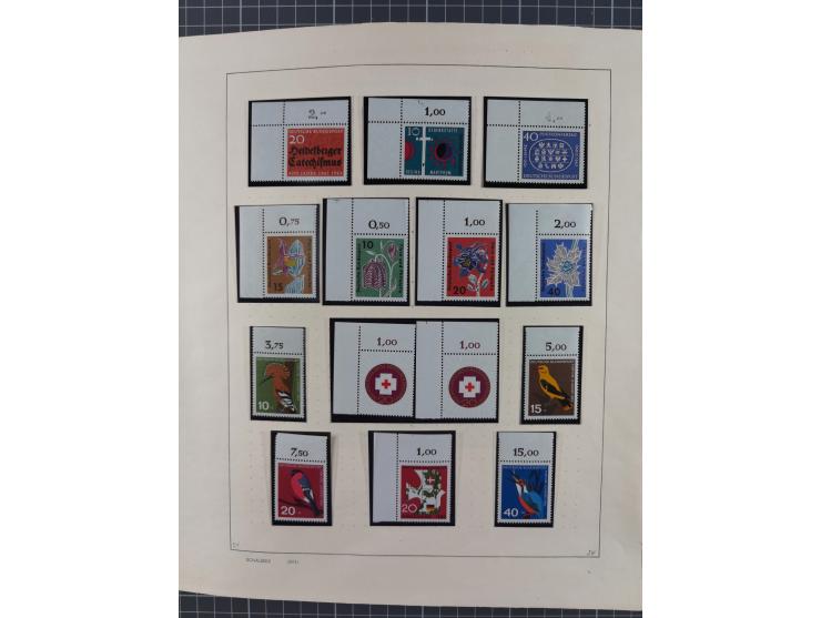 1949/2010, umfangreiche, in den Hauptnummern je postfrische/ wenig ungebrauchte und gestempelt komplette Sammlung inkl. selbs