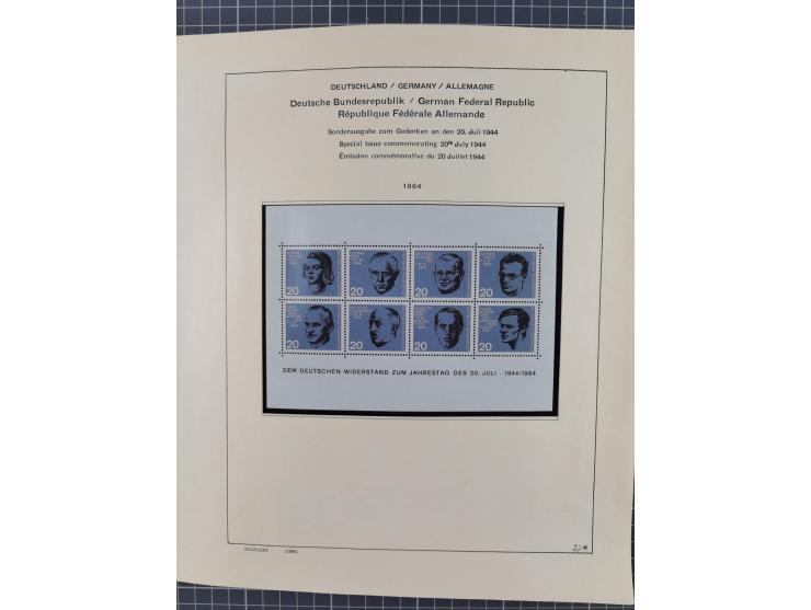 1949/2010, umfangreiche, in den Hauptnummern je postfrische/ wenig ungebrauchte und gestempelt komplette Sammlung inkl. selbs