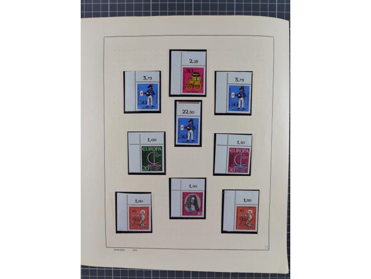 1949/2010, umfangreiche, in den Hauptnummern je postfrische/ wenig ungebrauchte und gestempelt komplette Sammlung inkl. selbs