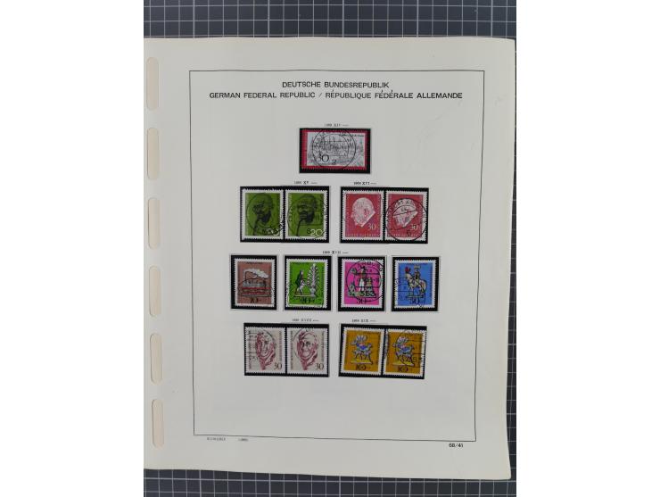 1949/2010, umfangreiche, in den Hauptnummern je postfrische/ wenig ungebrauchte und gestempelt komplette Sammlung inkl. selbs
