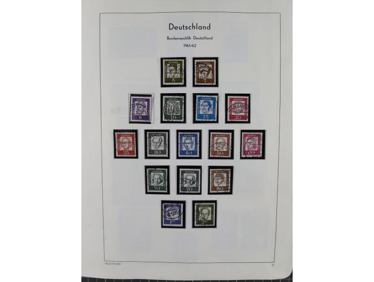 1949/2010, umfangreiche, in den Hauptnummern je postfrische/ wenig ungebrauchte und gestempelt komplette Sammlung inkl. selbs