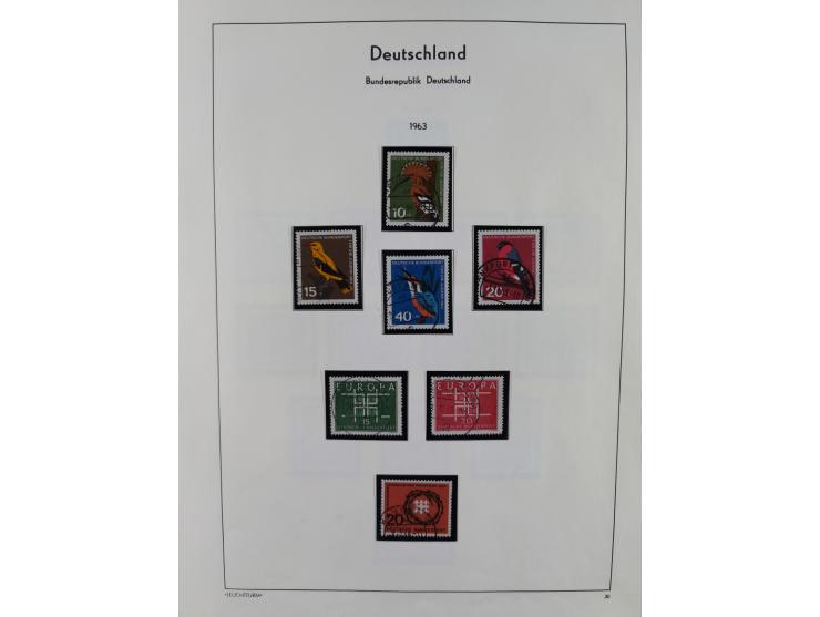 1949/2010, umfangreiche, in den Hauptnummern je postfrische/ wenig ungebrauchte und gestempelt komplette Sammlung inkl. selbs