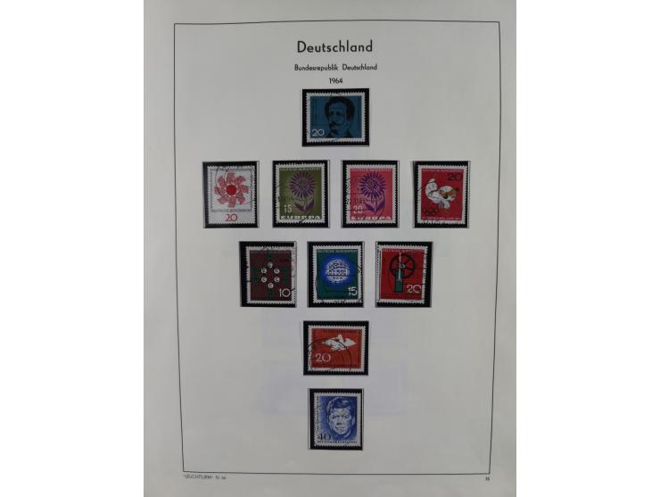 1949/2010, umfangreiche, in den Hauptnummern je postfrische/ wenig ungebrauchte und gestempelt komplette Sammlung inkl. selbs