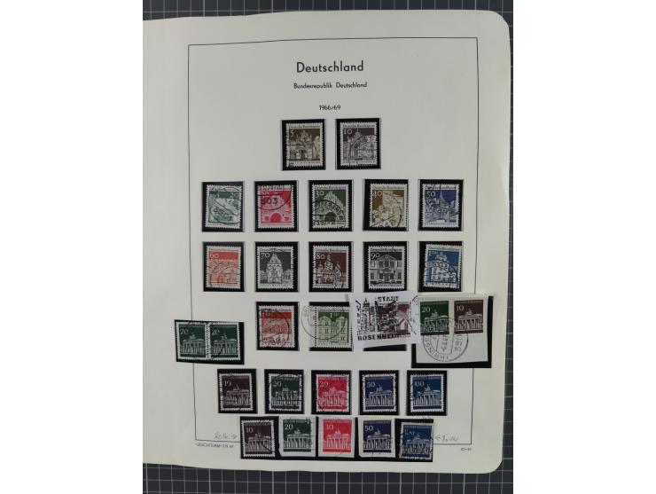 1949/2010, umfangreiche, in den Hauptnummern je postfrische/ wenig ungebrauchte und gestempelt komplette Sammlung inkl. selbs