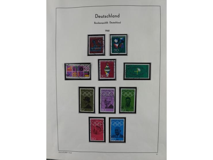 1949/2010, umfangreiche, in den Hauptnummern je postfrische/ wenig ungebrauchte und gestempelt komplette Sammlung inkl. selbs
