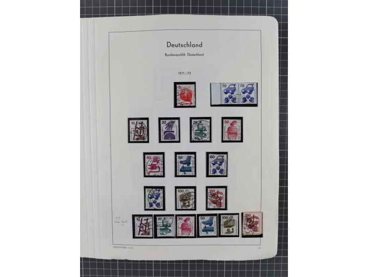 1949/2010, umfangreiche, in den Hauptnummern je postfrische/ wenig ungebrauchte und gestempelt komplette Sammlung inkl. selbs