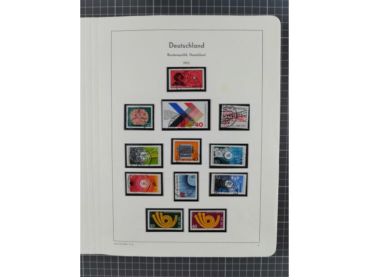 1949/2010, umfangreiche, in den Hauptnummern je postfrische/ wenig ungebrauchte und gestempelt komplette Sammlung inkl. selbs