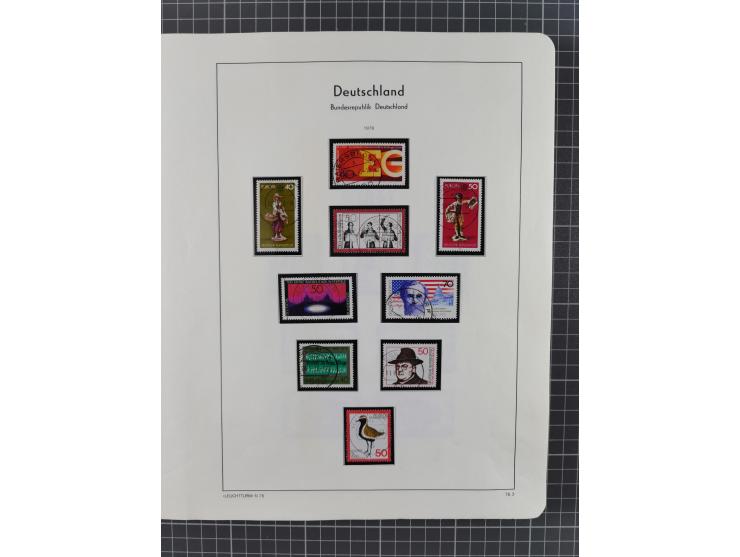 1949/2010, umfangreiche, in den Hauptnummern je postfrische/ wenig ungebrauchte und gestempelt komplette Sammlung inkl. selbs