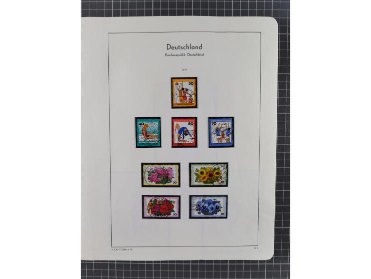 1949/2010, umfangreiche, in den Hauptnummern je postfrische/ wenig ungebrauchte und gestempelt komplette Sammlung inkl. selbs