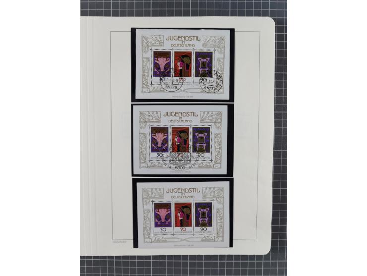 1949/2010, umfangreiche, in den Hauptnummern je postfrische/ wenig ungebrauchte und gestempelt komplette Sammlung inkl. selbs