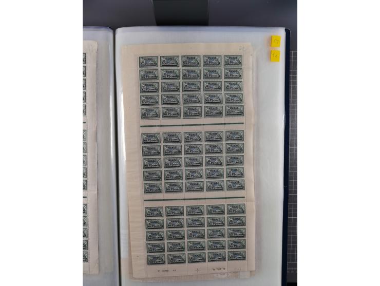 1920/23, umfangreiche Bogensammlung mit über 100 Bogen in 3 großen Bogenalben ex Mi.-Nr. 18c-121, davon 50 verschiedene, die 