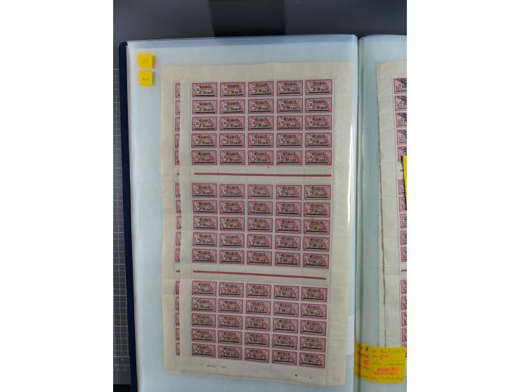 1920/23, umfangreiche Bogensammlung mit über 100 Bogen in 3 großen Bogenalben ex Mi.-Nr. 18c-121, davon 50 verschiedene, die 