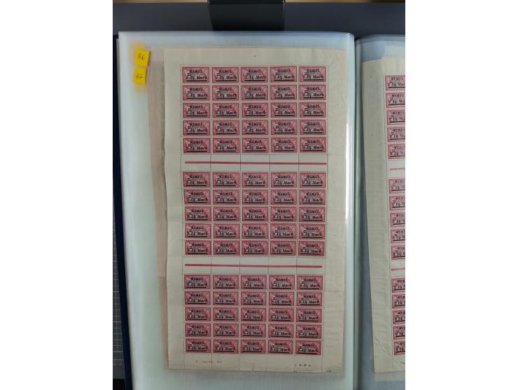 1920/23, umfangreiche Bogensammlung mit über 100 Bogen in 3 großen Bogenalben ex Mi.-Nr. 18c-121, davon 50 verschiedene, die 