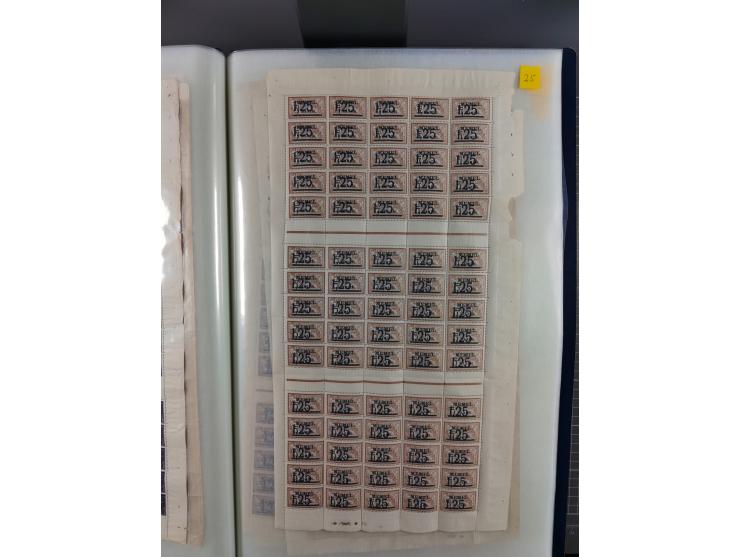 1920/23, umfangreiche Bogensammlung mit über 100 Bogen in 3 großen Bogenalben ex Mi.-Nr. 18c-121, davon 50 verschiedene, die 