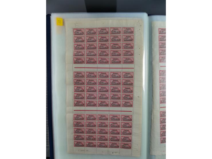 1920/23, umfangreiche Bogensammlung mit über 100 Bogen in 3 großen Bogenalben ex Mi.-Nr. 18c-121, davon 50 verschiedene, die 