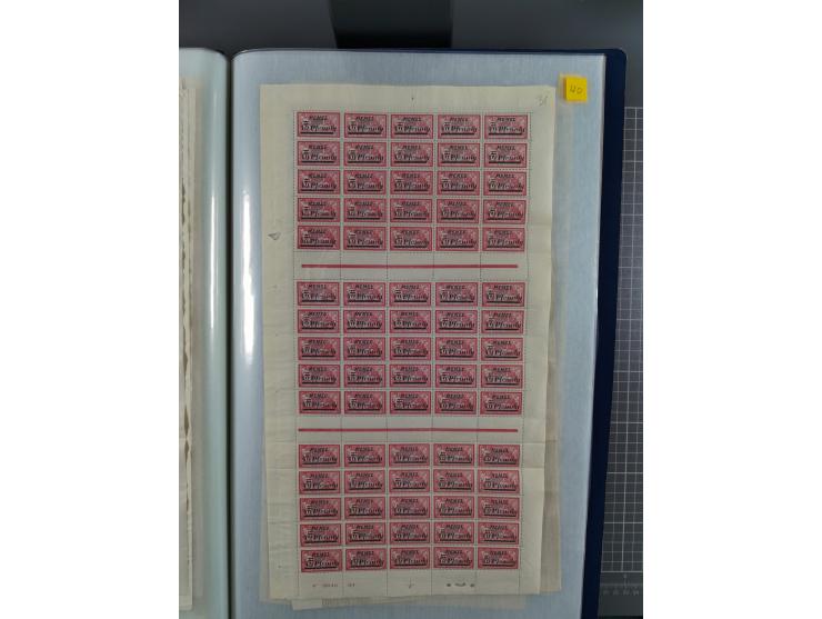 1920/23, umfangreiche Bogensammlung mit über 100 Bogen in 3 großen Bogenalben ex Mi.-Nr. 18c-121, davon 50 verschiedene, die 