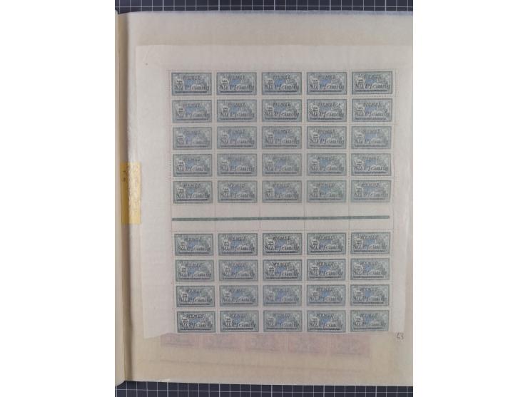 1920/23, umfangreiche Bogensammlung mit über 100 Bogen in 3 großen Bogenalben ex Mi.-Nr. 18c-121, davon 50 verschiedene, die 