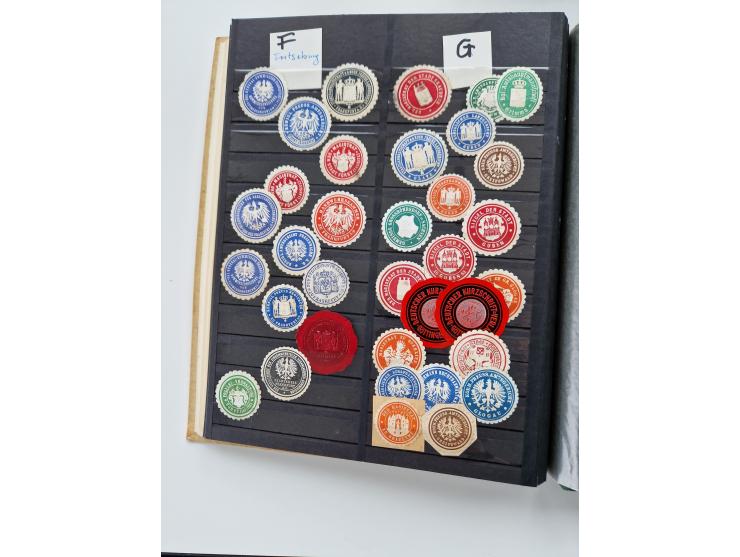 VIGNETTEN: 1896/1960 (ca.), hochinteressanter Bestand mit einigen Tausend Vignetten, Verschluss- und Siegelmarken, später Spe