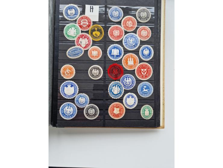 VIGNETTEN: 1896/1960 (ca.), hochinteressanter Bestand mit einigen Tausend Vignetten, Verschluss- und Siegelmarken, später Spe