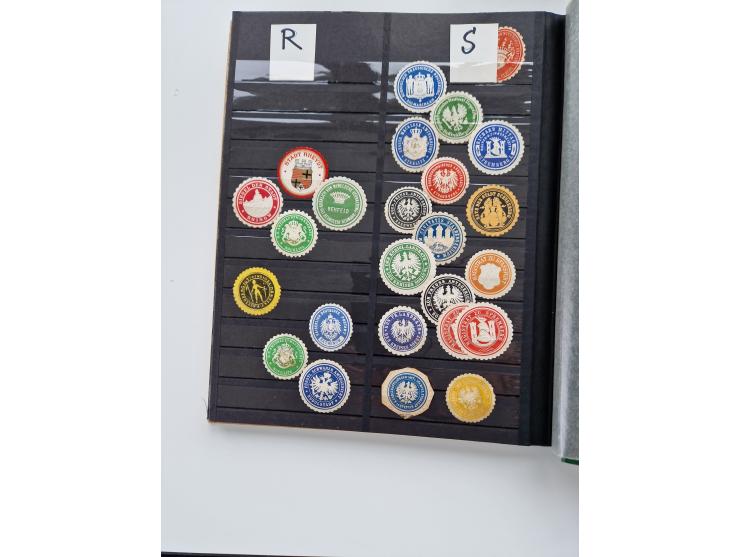 VIGNETTEN: 1896/1960 (ca.), hochinteressanter Bestand mit einigen Tausend Vignetten, Verschluss- und Siegelmarken, später Spe