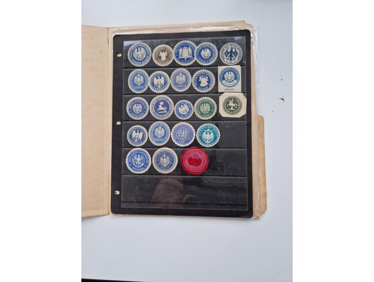 VIGNETTEN: 1896/1960 (ca.), hochinteressanter Bestand mit einigen Tausend Vignetten, Verschluss- und Siegelmarken, später Spe