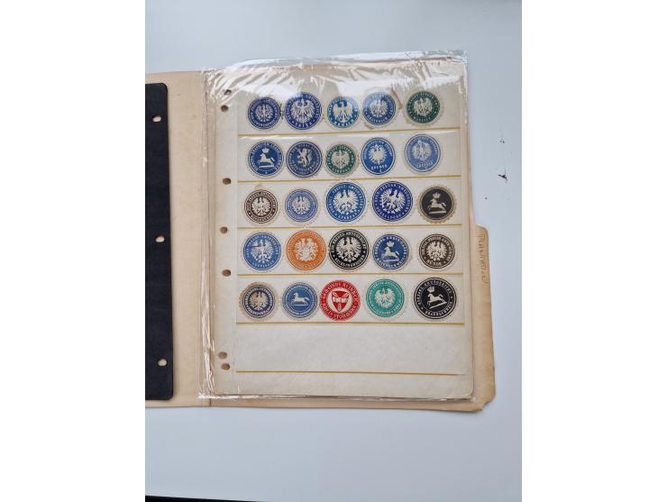 VIGNETTEN: 1896/1960 (ca.), hochinteressanter Bestand mit einigen Tausend Vignetten, Verschluss- und Siegelmarken, später Spe