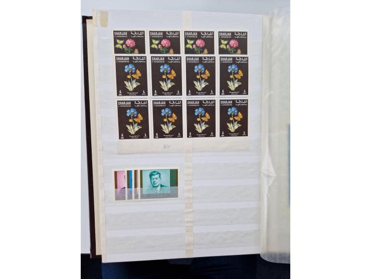 1967/70 (ca.), large mint never hinged accumulation, plenty of material and duplicates including souvenir sheets and full she