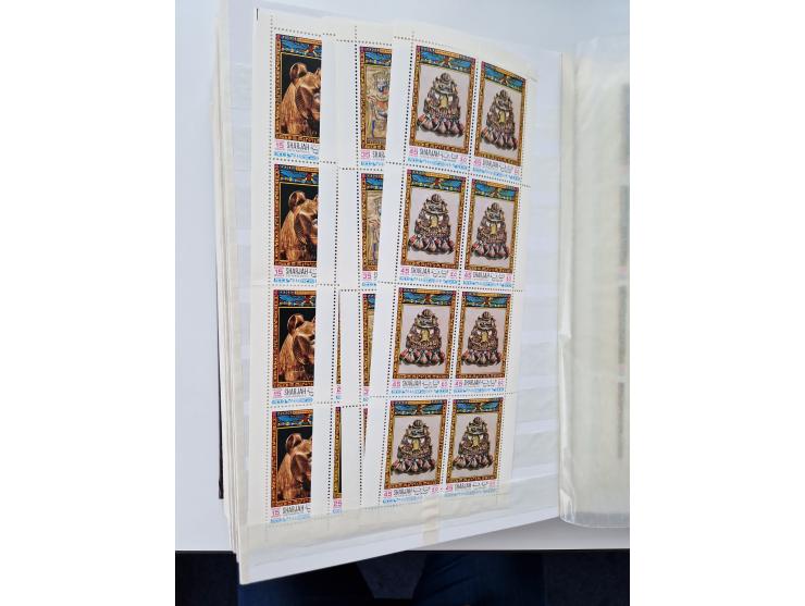 1967/70 (ca.), large mint never hinged accumulation, plenty of material and duplicates including souvenir sheets and full she