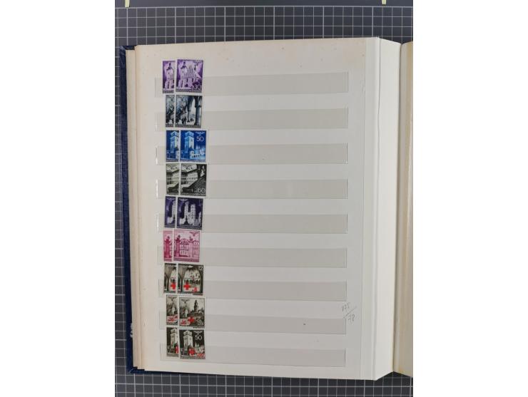 1940/44, meist postfrischer Bestand mit Doubletten, inklusive Dienstmarken und Zustellungsmarken, sehr schöner Gesamterhaltun