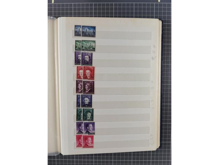 1940/44, meist postfrischer Bestand mit Doubletten, inklusive Dienstmarken und Zustellungsmarken, sehr schöner Gesamterhaltun
