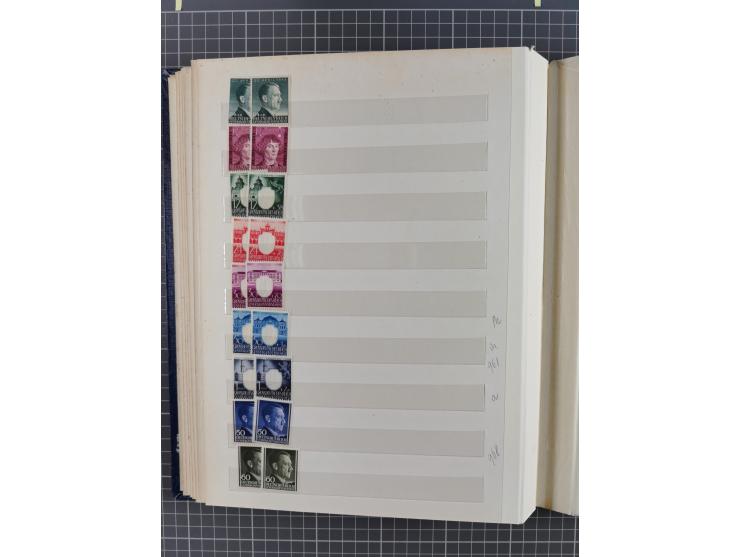 1940/44, meist postfrischer Bestand mit Doubletten, inklusive Dienstmarken und Zustellungsmarken, sehr schöner Gesamterhaltun