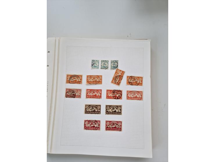 1920/39, sehr interessante und inhaltsreiche ungebrauchte/postfrische und gestempelte Sammlung, beginnend mit reichhaltigem T