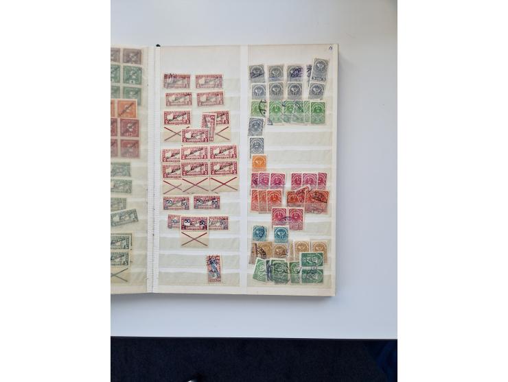 1850/2000 (ca.), umfangreicher gestempelter und postfrischer/ungebrauchter Bestand ab Klassik in elf Alben, Erhaltung von feh