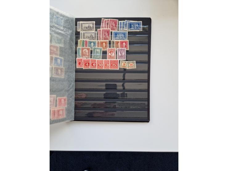 1850/2000 (ca.), umfangreicher gestempelter und postfrischer/ungebrauchter Bestand ab Klassik in elf Alben, Erhaltung von feh