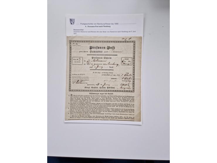 1613/1866 (ca.), Heimatsammlung Nienburg a.d. Weser mit Marken, Briefstücken und rund 80 Briefen, Ganzsachen, Post scheinen, 