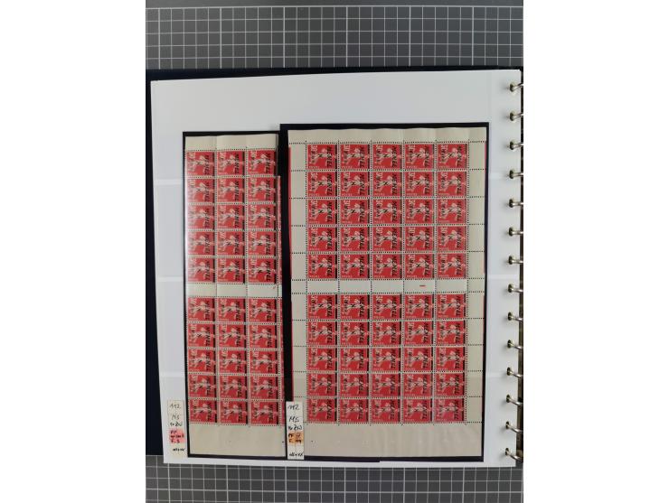 1922, inhaltsreiche, vorwiegend postfrische Sammlung mit Einheiten, Aufdruckfehlern, Zwischenstege, Herzstücke usw., meist gu