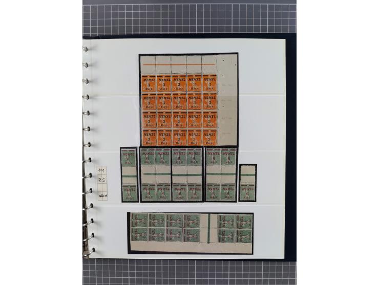 1922, inhaltsreiche, vorwiegend postfrische Sammlung mit Einheiten, Aufdruckfehlern, Zwischenstege, Herzstücke usw., meist gu