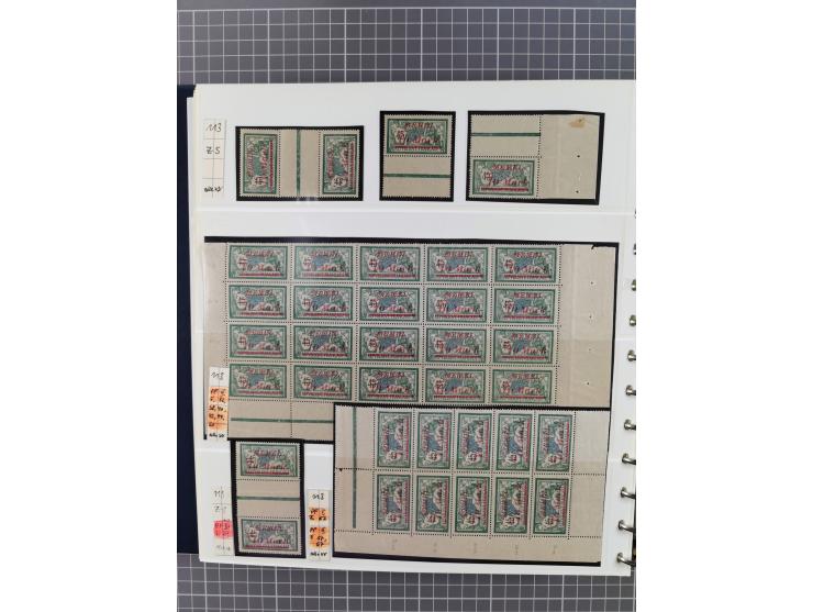 1922, inhaltsreiche, vorwiegend postfrische Sammlung mit Einheiten, Aufdruckfehlern, Zwischenstege, Herzstücke usw., meist gu