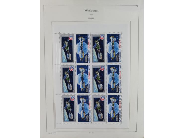 1969/2019, MNH collection of stamps and souvenir/mini/de luxe sheets in seven binders, comprising a wide range of attractive 