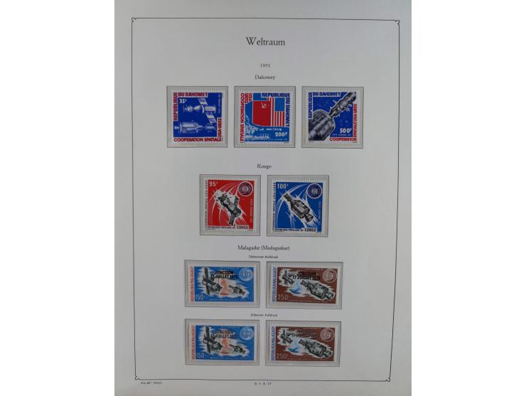 1969/2019, MNH collection of stamps and souvenir/mini/de luxe sheets in seven binders, comprising a wide range of attractive 