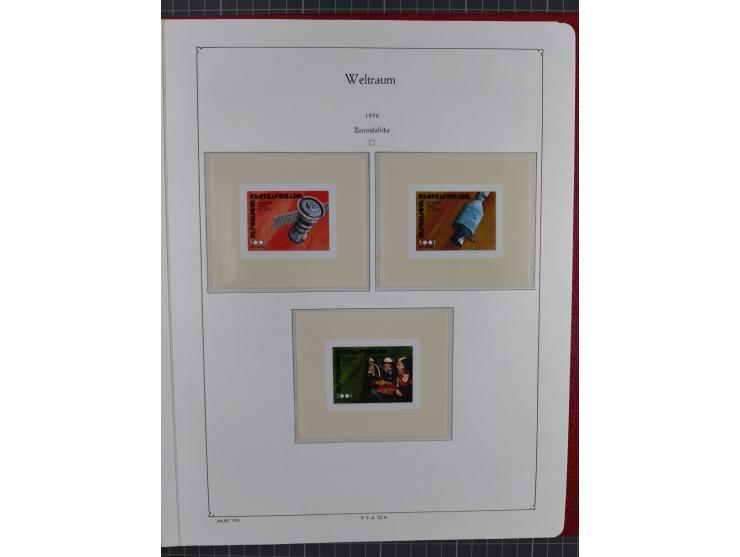 1969/2019, MNH collection of stamps and souvenir/mini/de luxe sheets in seven binders, comprising a wide range of attractive 