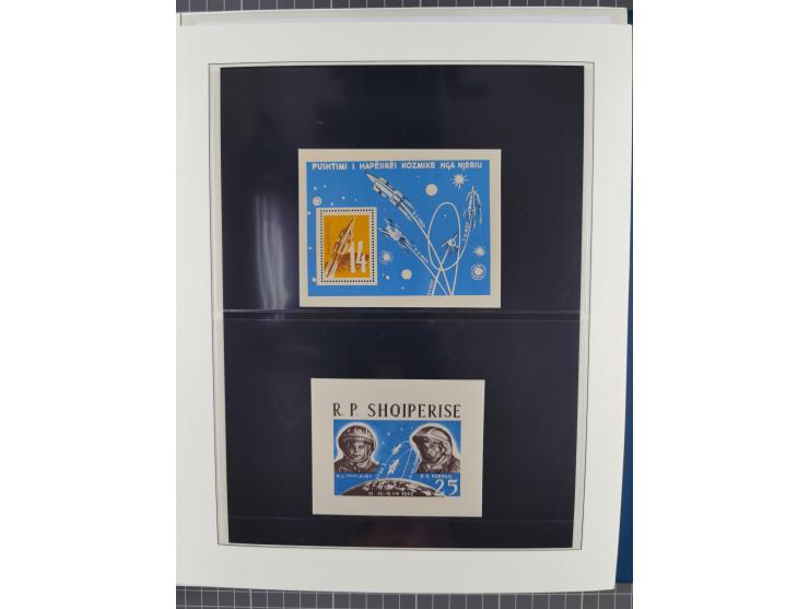 1969/2019, MNH collection of stamps and souvenir/mini/de luxe sheets in seven binders, comprising a wide range of attractive 